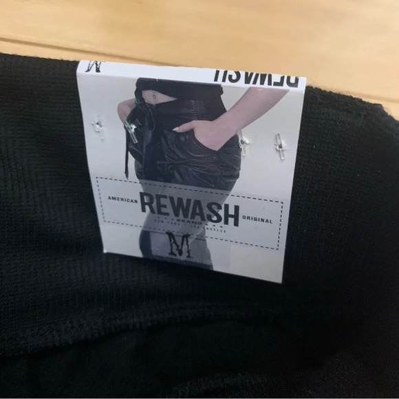 Rewash Black Vegan Faux Leather Belted Pants Womens Medium New with Tag - Picture 5 of 6